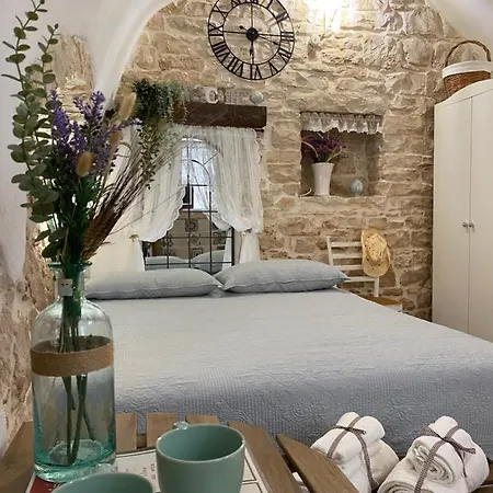 Bed & Breakfast Domus Klara 4*