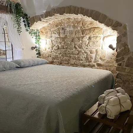 Domus Klara Bed and breakfast