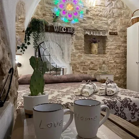 Domus Klara Turi
