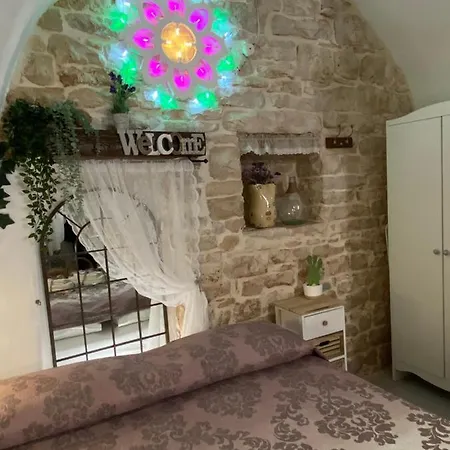 Domus Klara Bed and breakfast