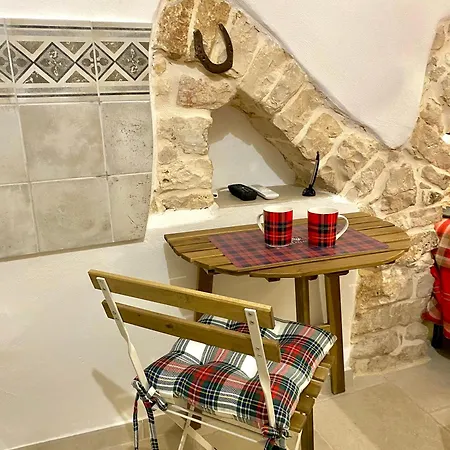Domus Klara טורי